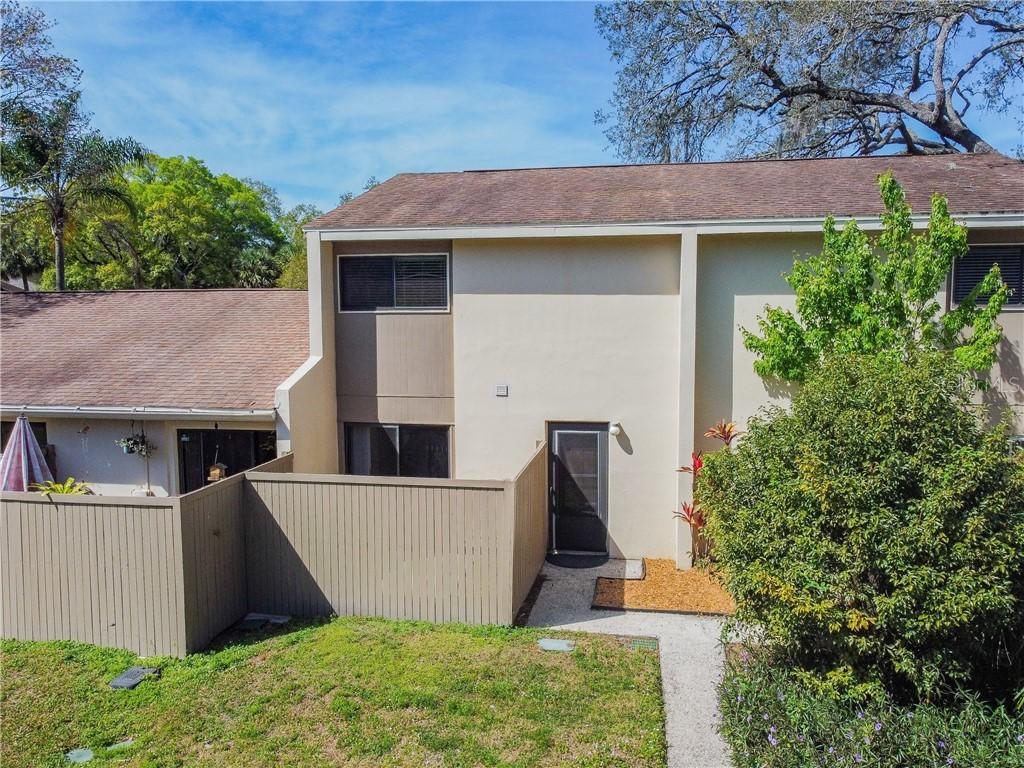 7918 Sabal Dr. #120, Temple Terrace, FL 33637