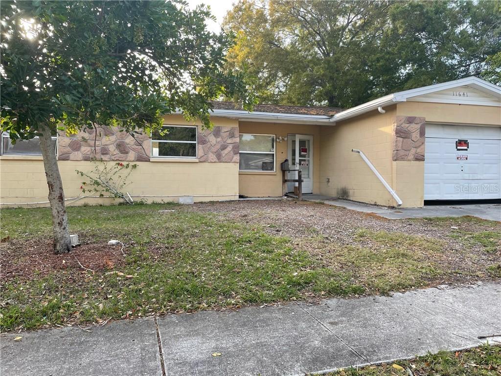11641 N 128th Ave., Seminole, FL 33778