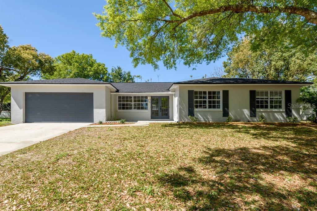 502 Coach Ln., Temple Terrace, FL 33617