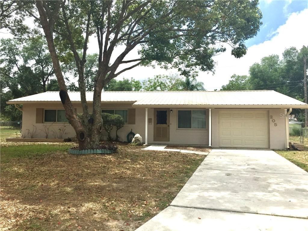 205 Cranberry Ln., Brandon, FL 33510