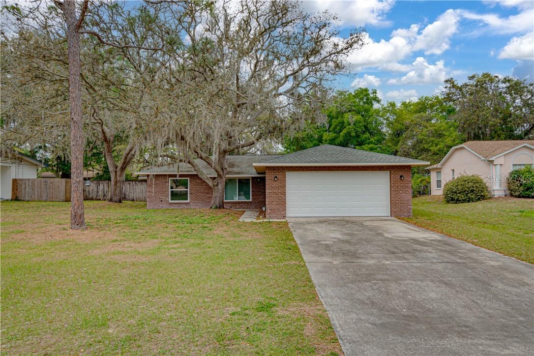 5025 Flamingo Ln., Dade City, FL 33523