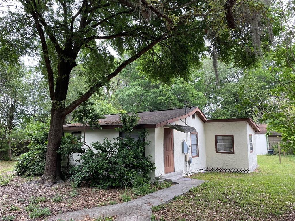 9713 E Castle Ct., Tampa, FL 33612