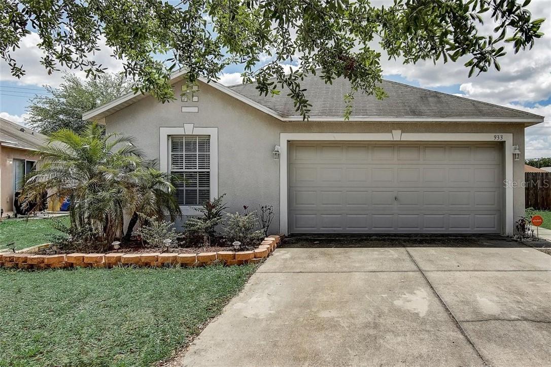 933 Brenton Leaf Dr., Ruskin, FL 33570