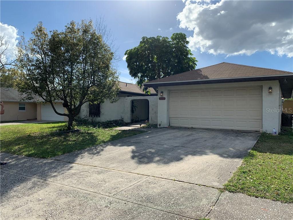 302 Limona Rd., Brandon, FL 33510