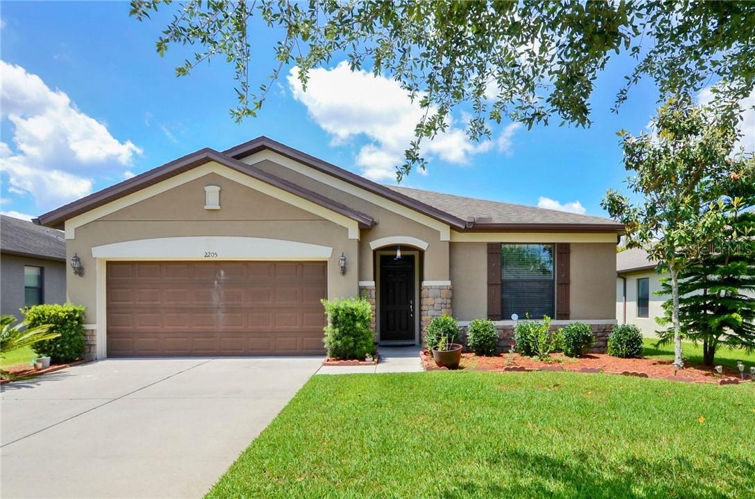 2205 Landside Dr., Valrico, FL 33594