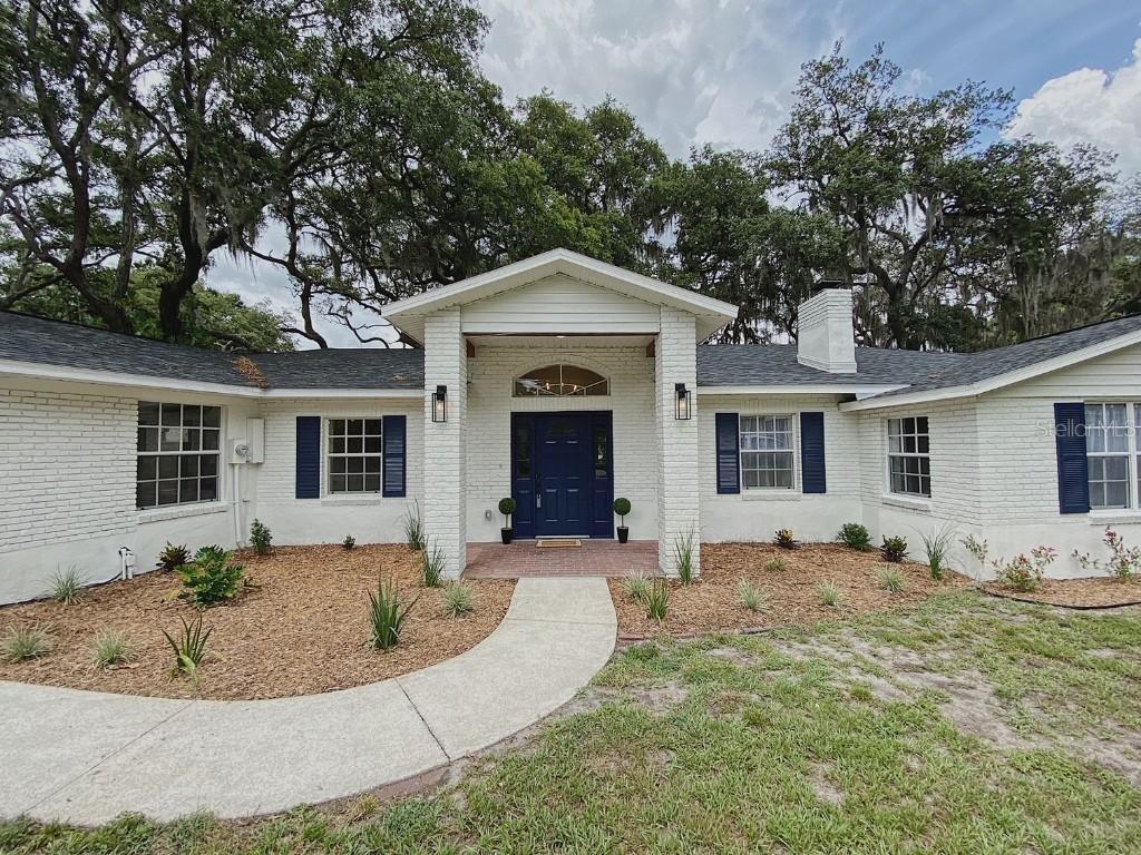 2111 Seaman Rd., Tampa, FL 33612