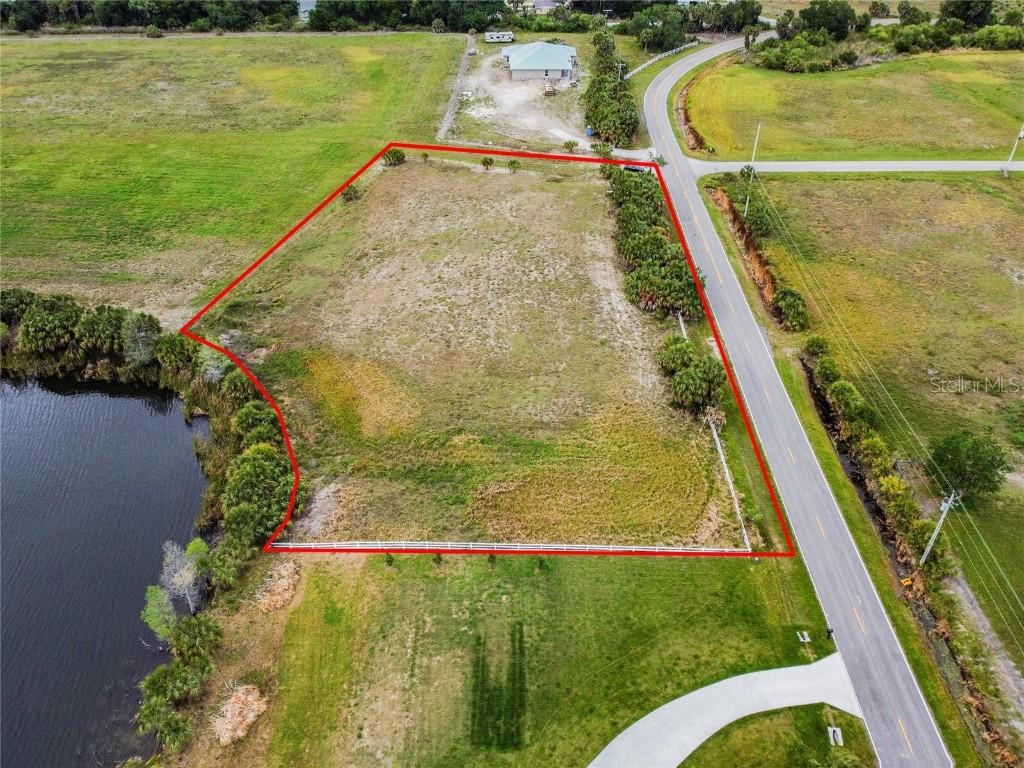 3135 Gulf City Rd., Ruskin, FL 33570