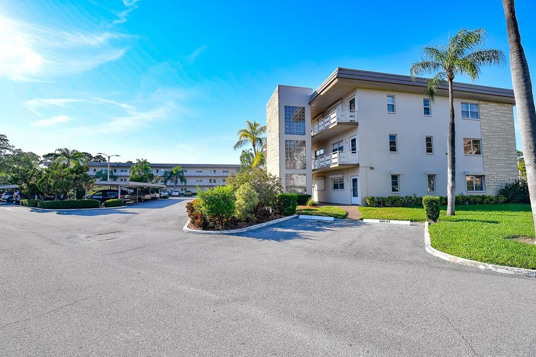 5530 80th St. #B204, St Petersburg, FL 33709