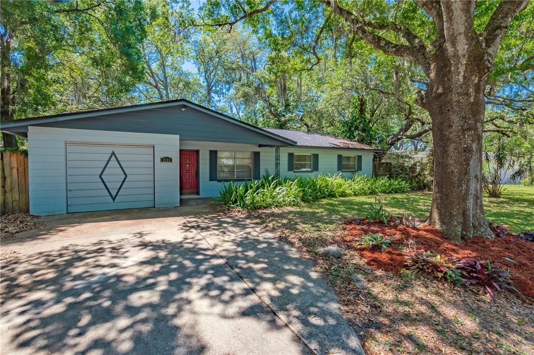 2504 Krueger Ln., Tampa, FL 33618