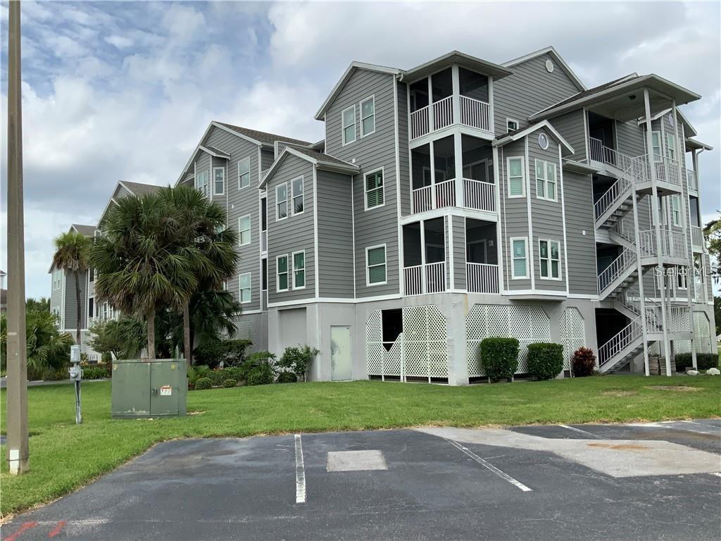 5727 Biscayne Ct. #204, New Port Richey, FL 34652