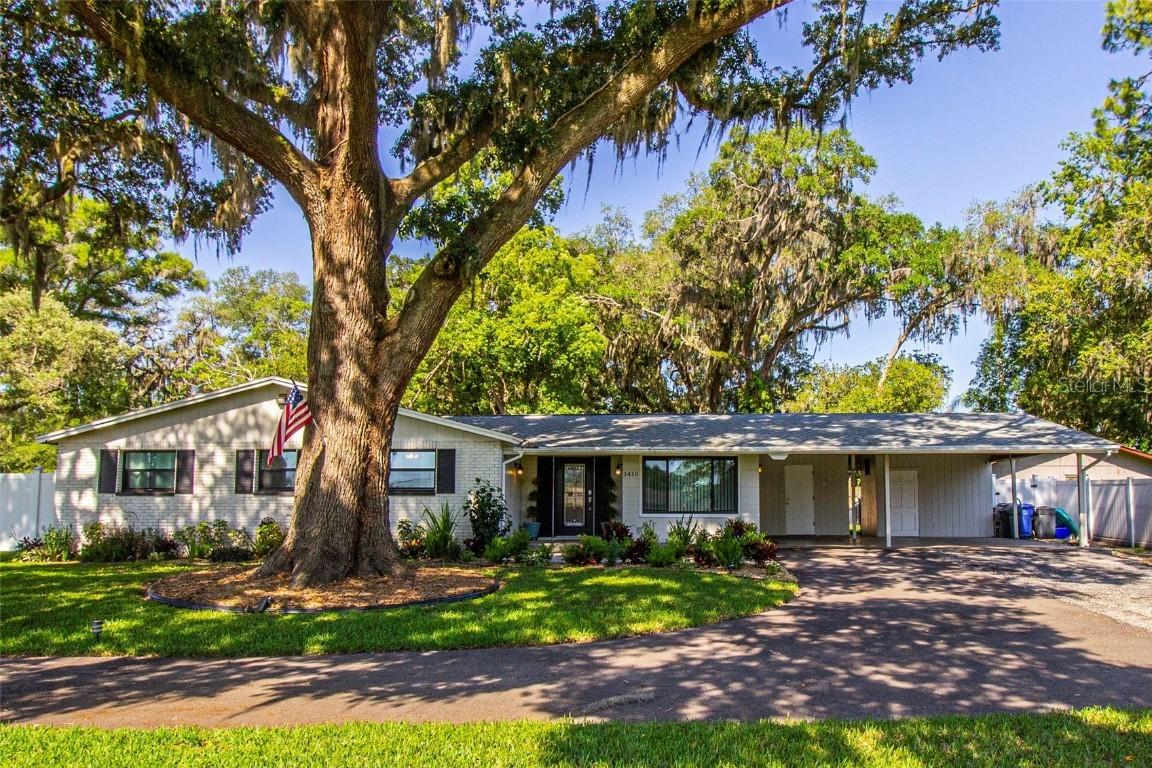 1410 Memory Ln., Lutz, FL 33549