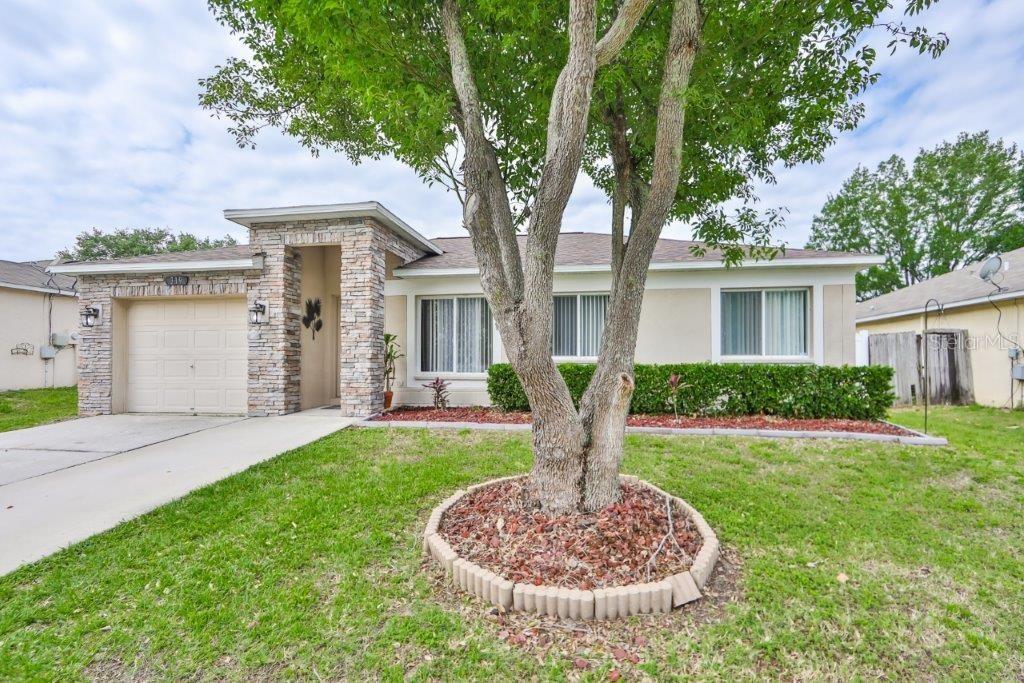319 Abigail Rd., Plant City, FL 33563