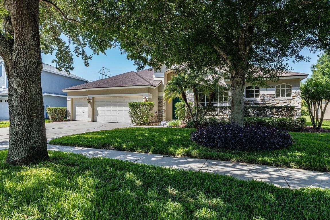 5522 Winhawk Way, Lutz, FL 33558