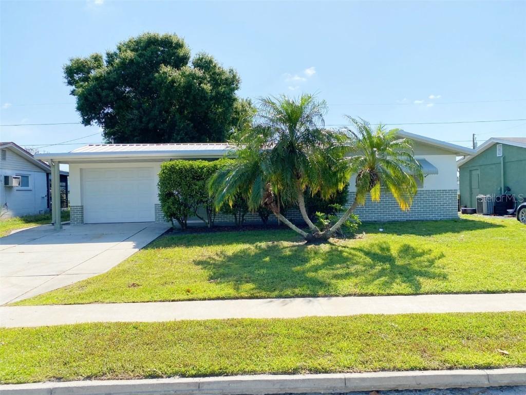 3414 Monticello St., Holiday, FL 34690