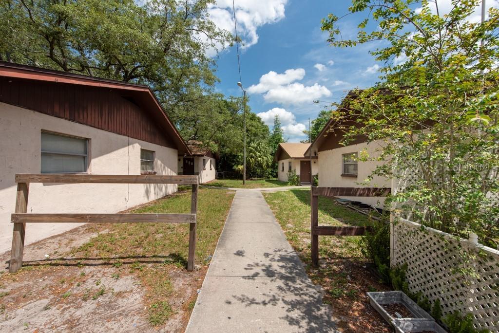 1416 E 140th Ave., Tampa, FL 33613