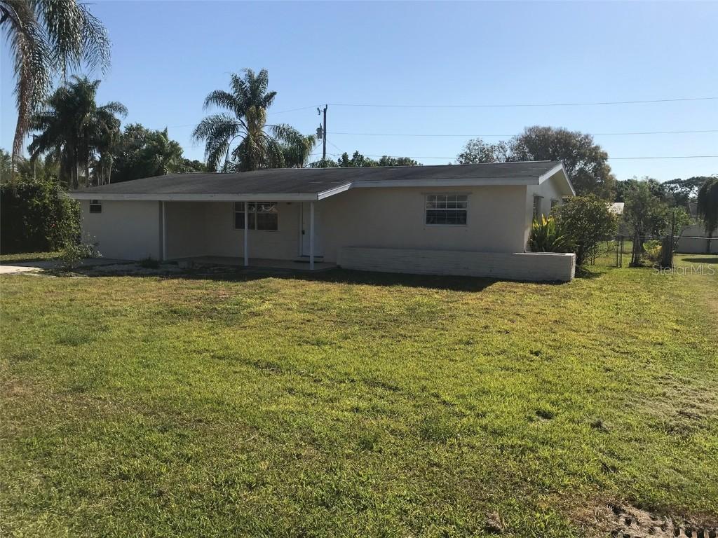 1392 Pine Ave., North Fort Myers, FL 33917