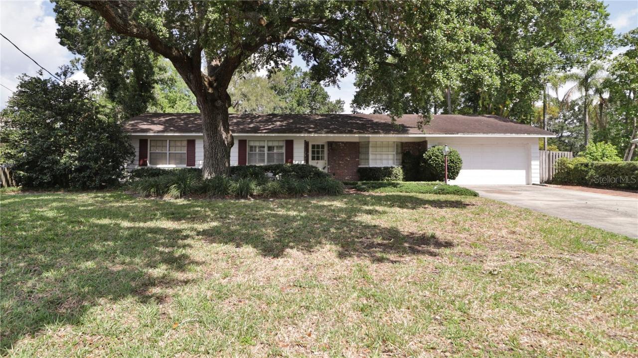 2538 Lake Ellen Cir., Tampa, FL 33618