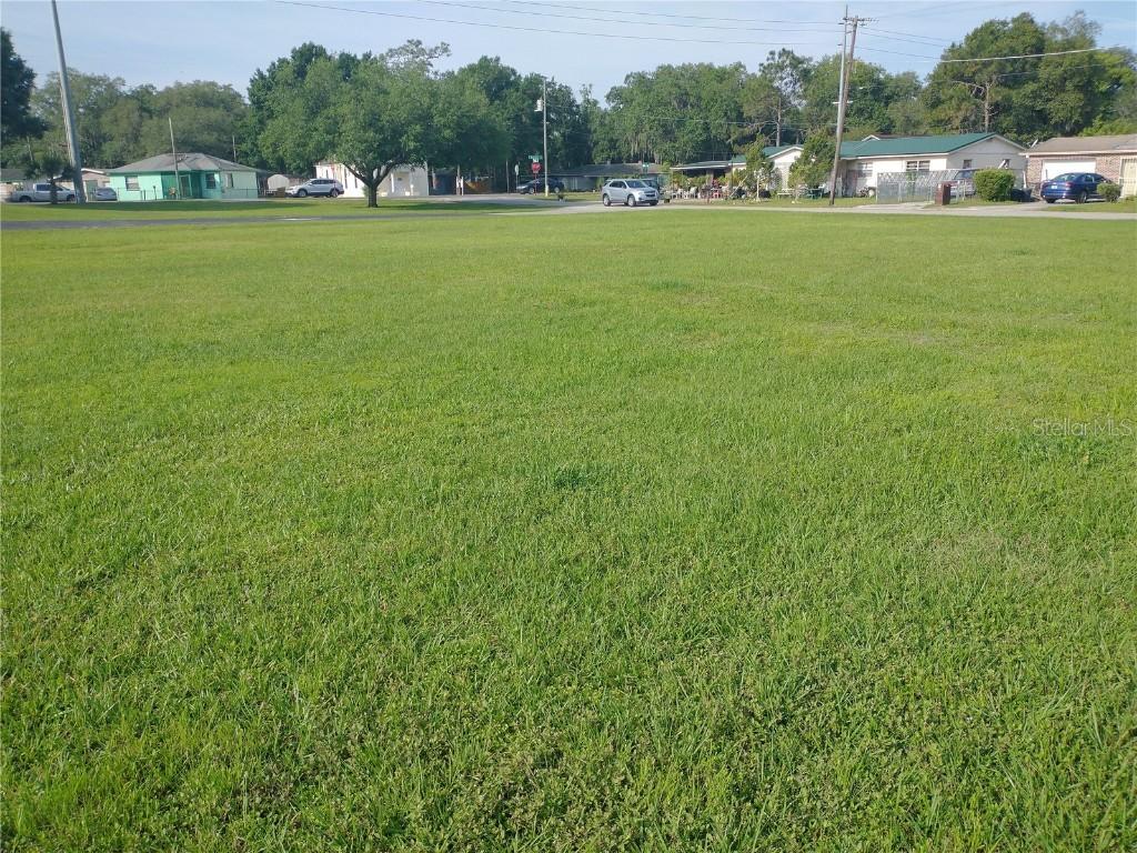 E Ohio St., Plant City, FL 33563