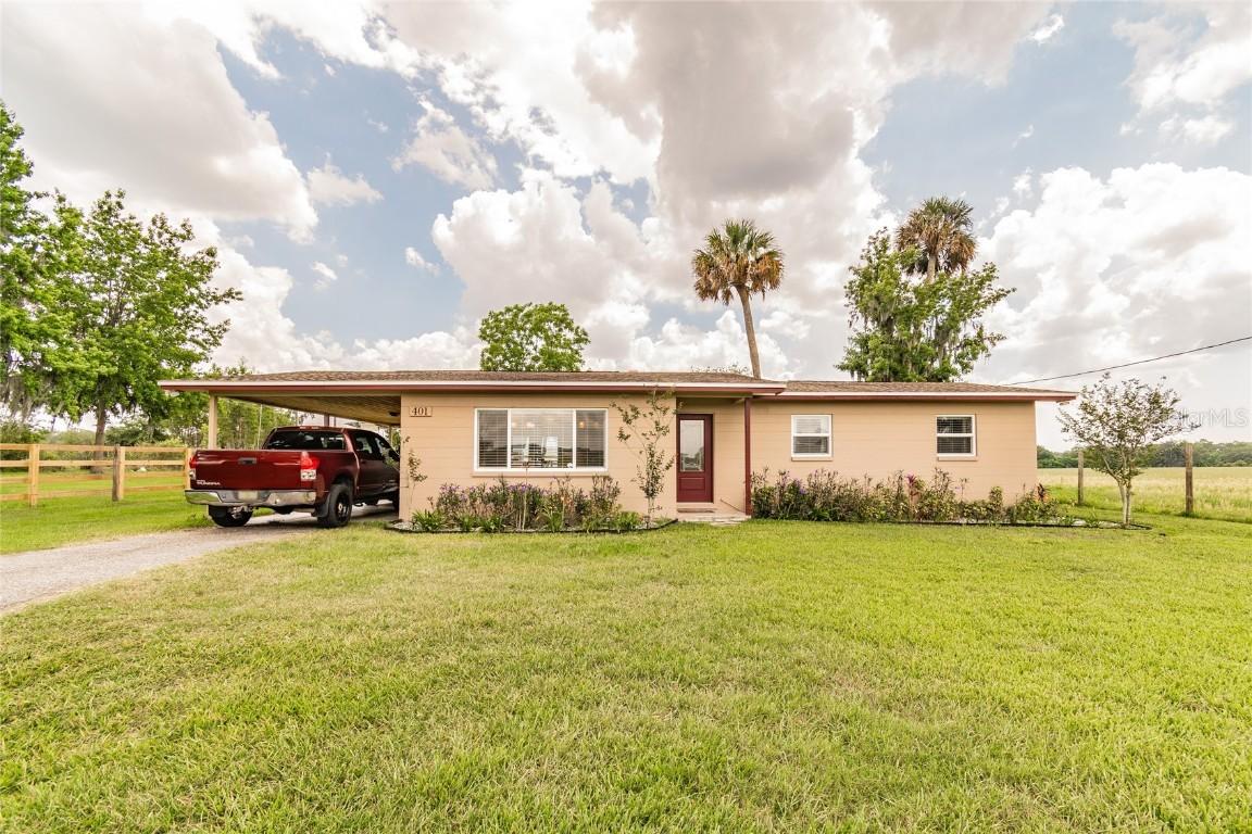 401 E Knights Griffin Rd., Plant City, FL 33565
