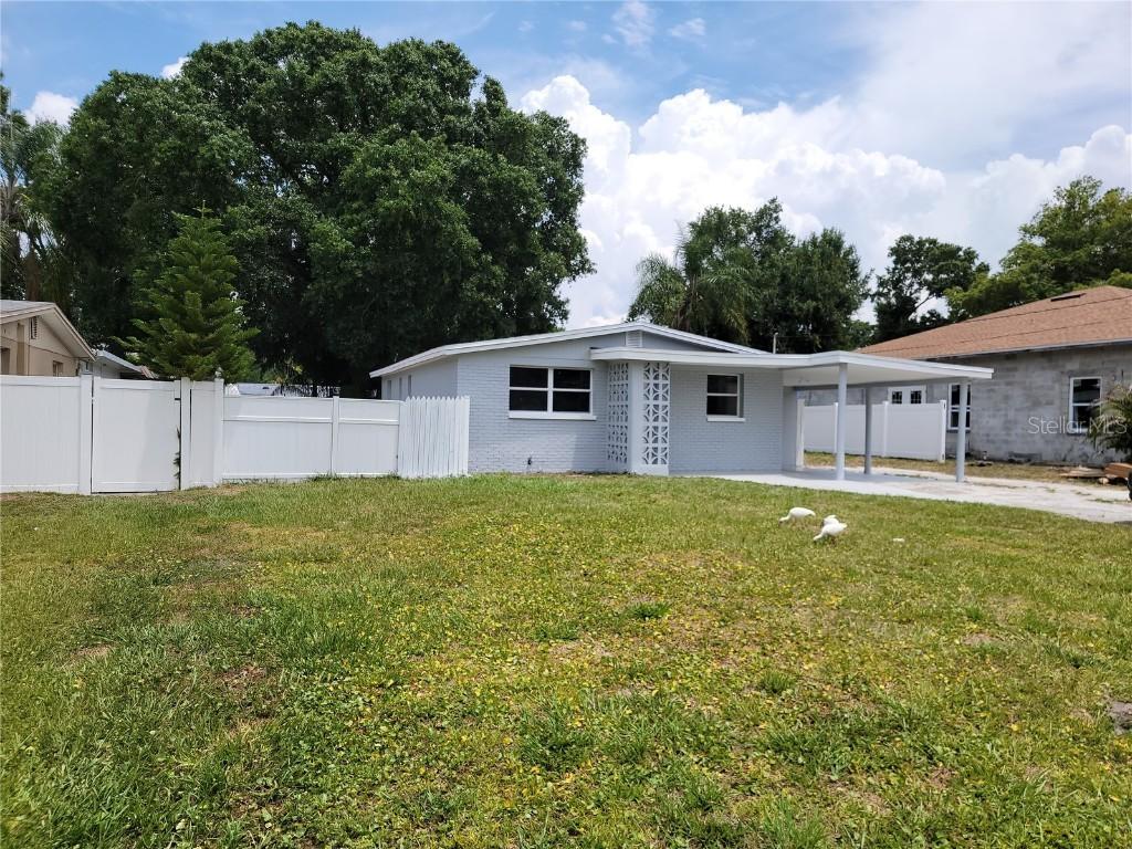2921 W Henry Ave., Tampa, FL 33614