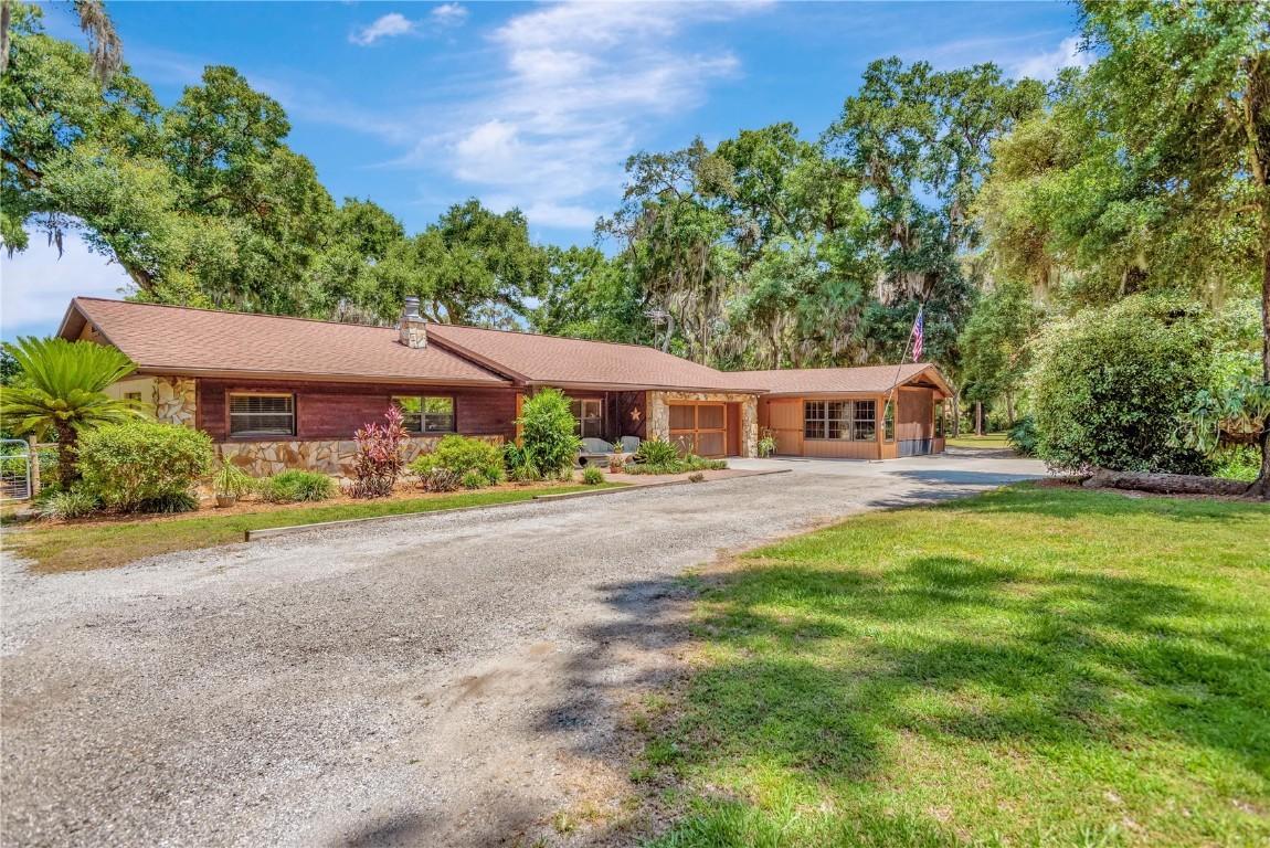 703 Gray Fox Run, Seffner, FL 33584