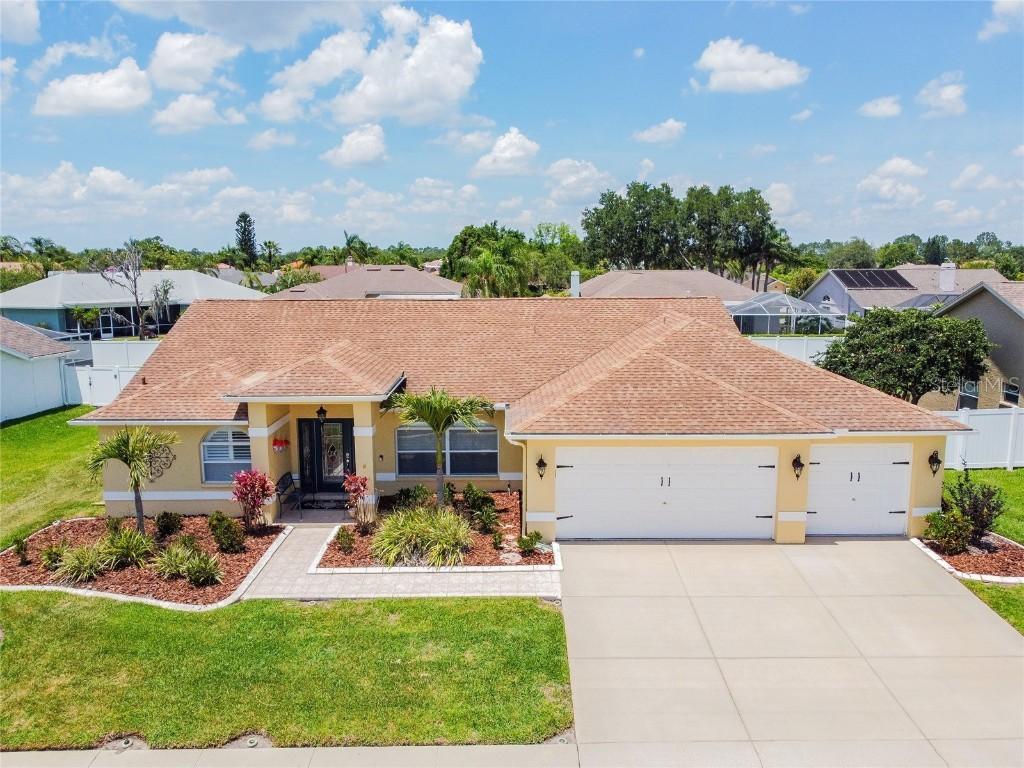 22715 Magnolia Trace Blvd., Lutz, FL 33549