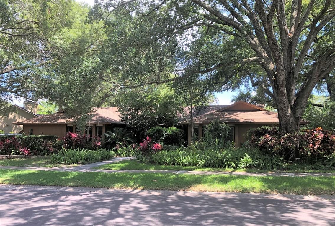 2008 Magdalene Manor Dr., Tampa, FL 33613