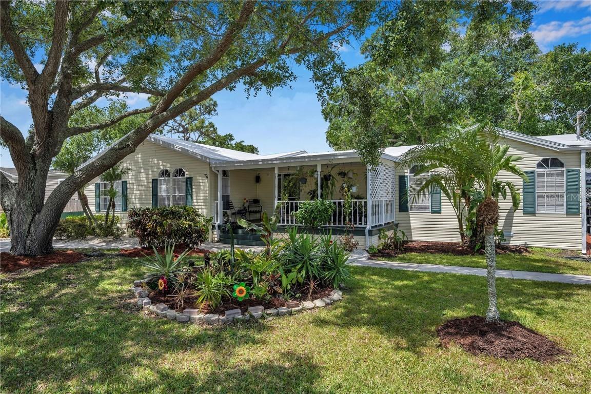 12300 Cross St., Largo, FL 33773