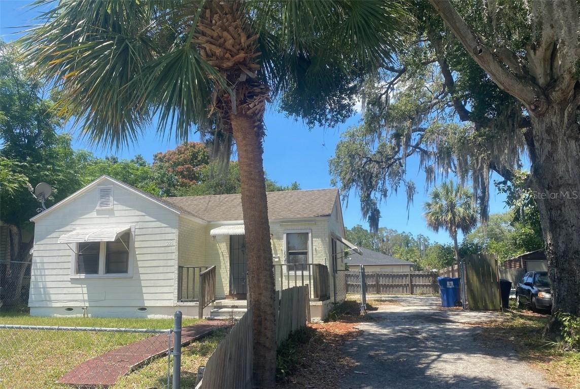 1225 20th Ave., St Petersburg, FL 33705