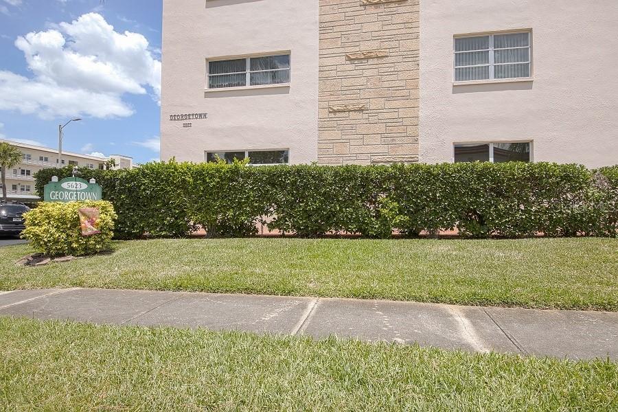 5623 80th St N #214, St Petersburg, FL 33709