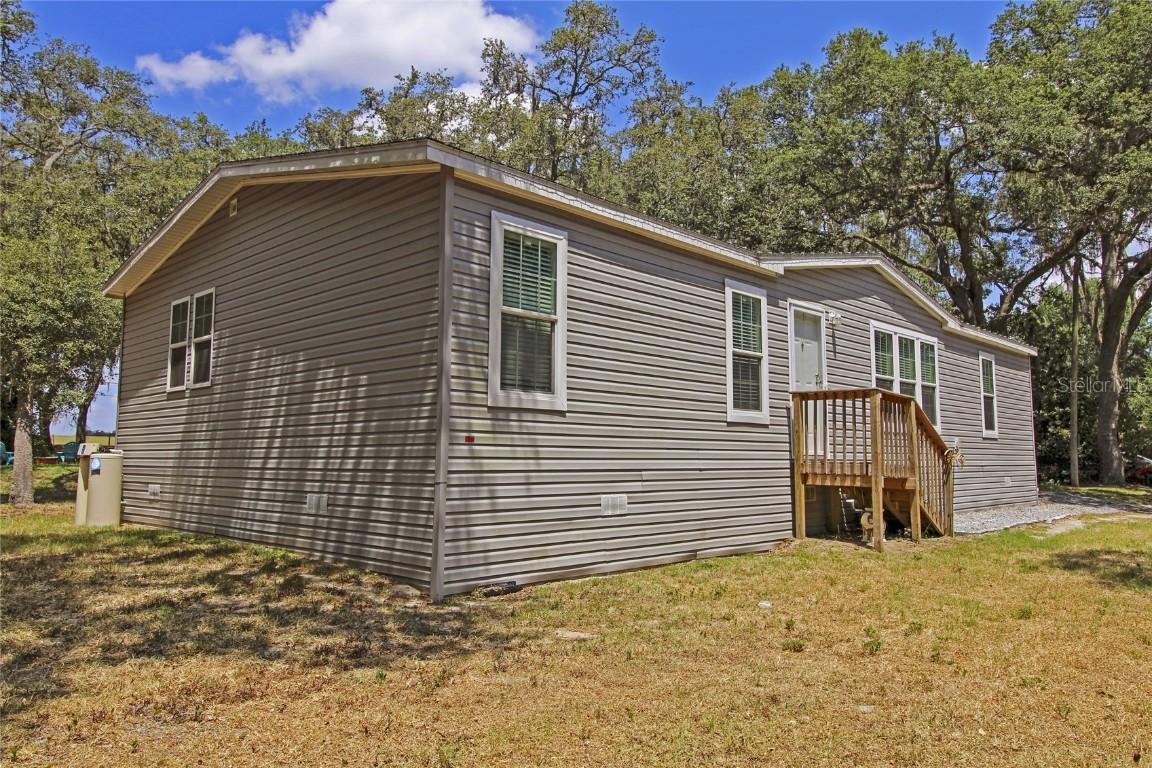 36240 Henderson Ln., Zephyrhills, FL 33541
