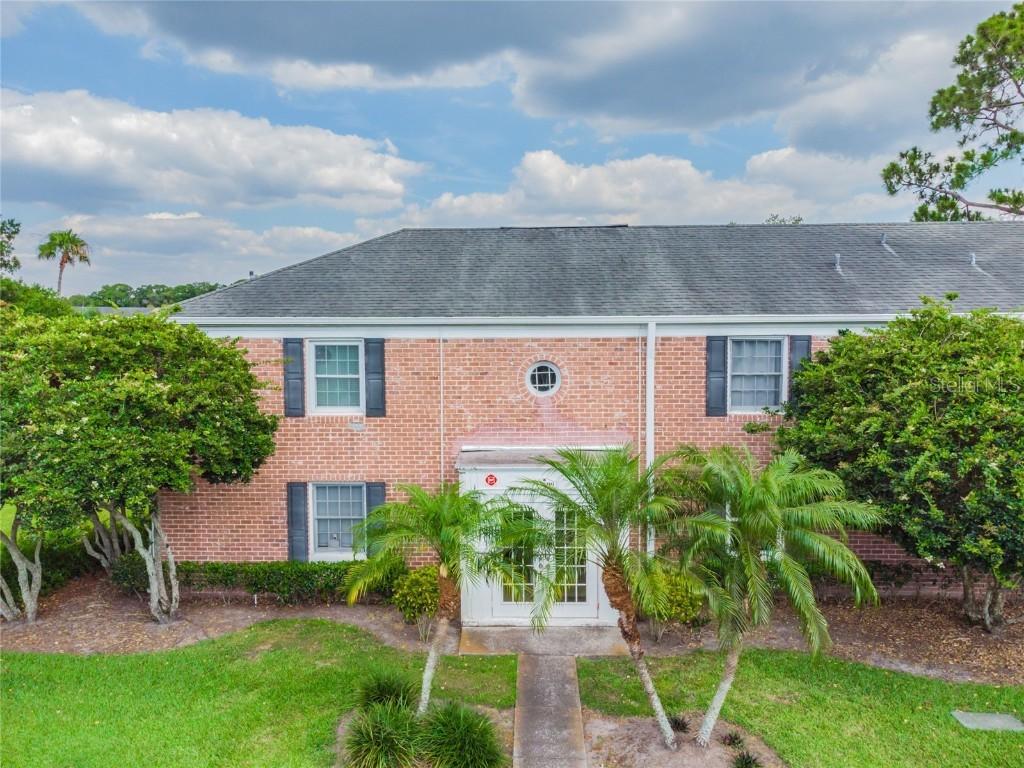 13699 Orange Sunset Dr. #202, Tampa, FL 33618