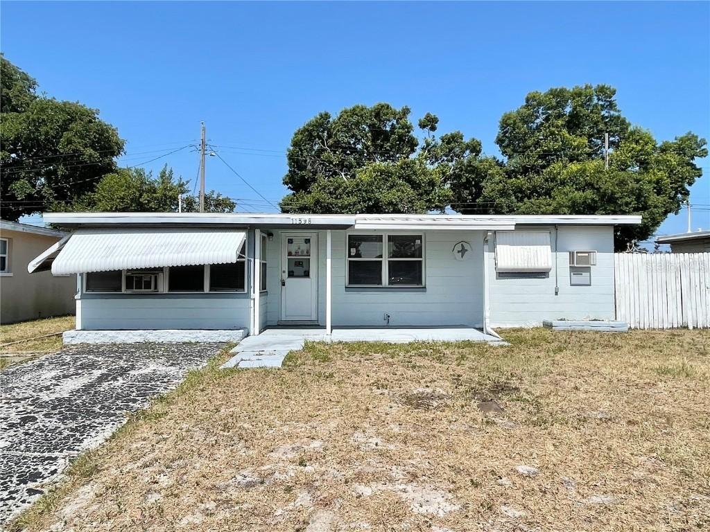 11598 106th St., Largo, FL 33773