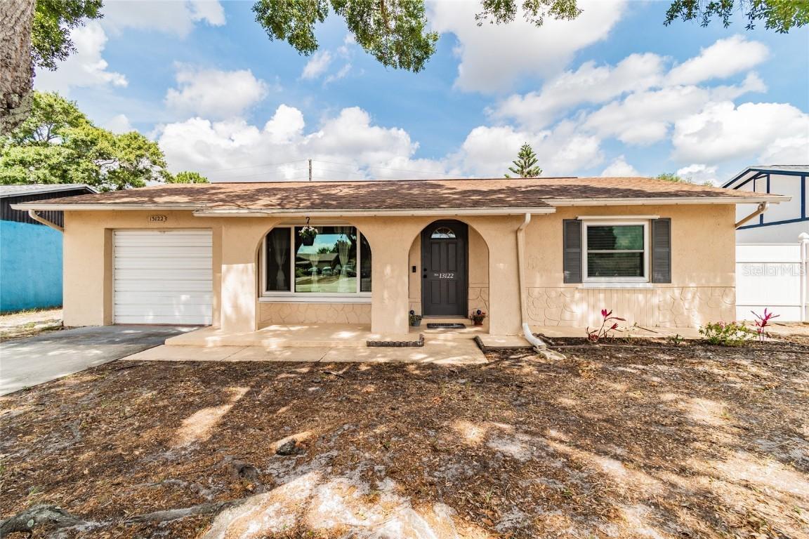 13122 Cumberland Dr., Largo, FL 33773