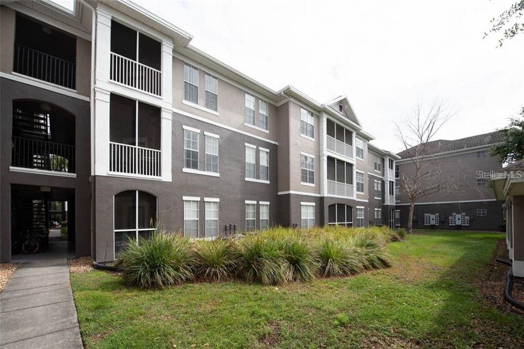 9320 Crescent Loop Cir. #308, Tampa, FL 33619