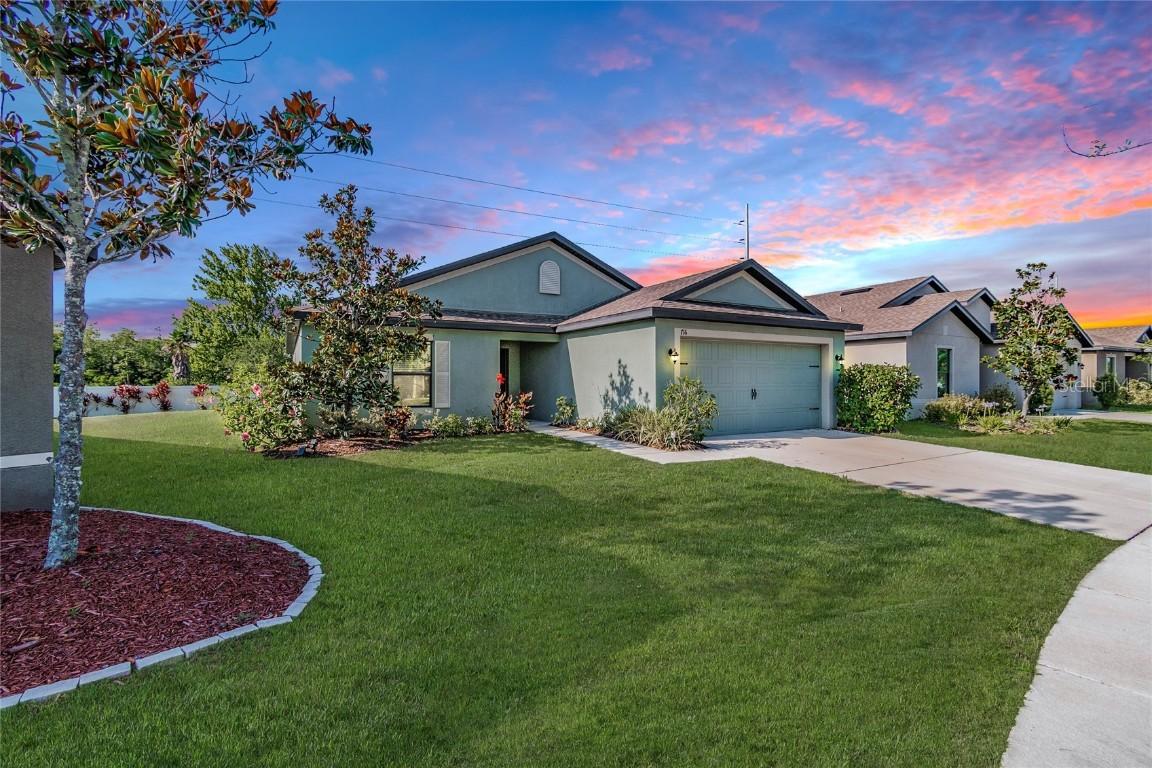 716 Chatham Walk Dr., Ruskin, FL 33570