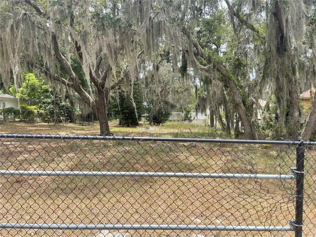 1505 Greenwood Rd., Lakeland, FL 33805