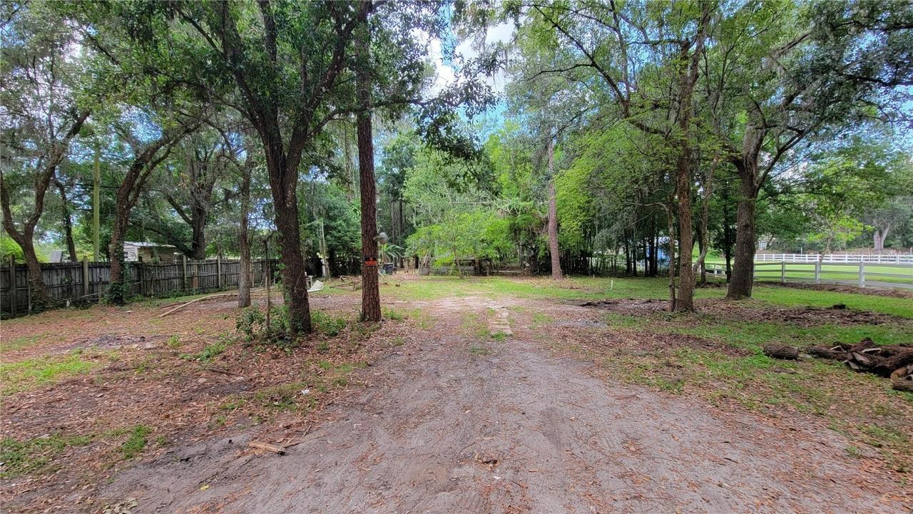 4220 Brackwood Rd., Seffner, FL 33584