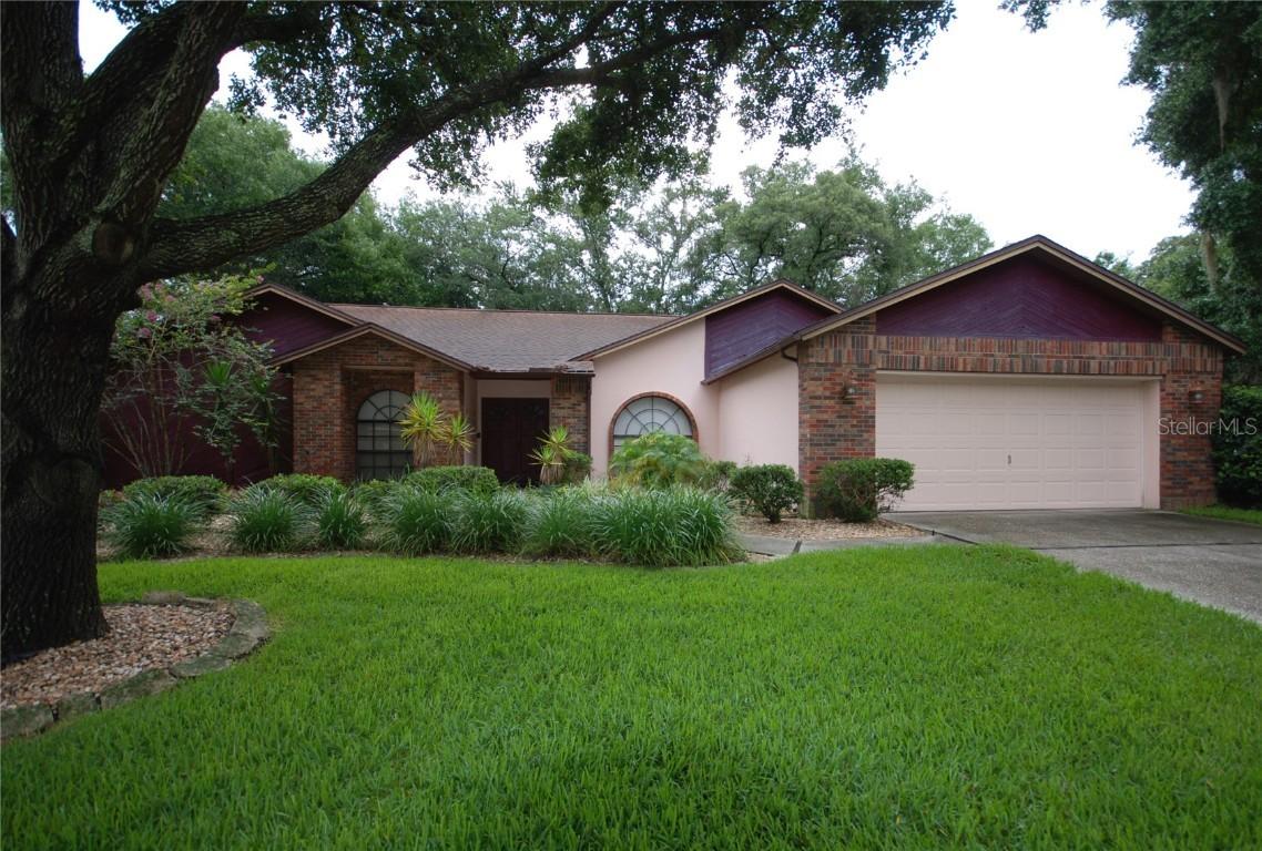 11401 E Queensway Dr., Temple Terrace, FL 33617