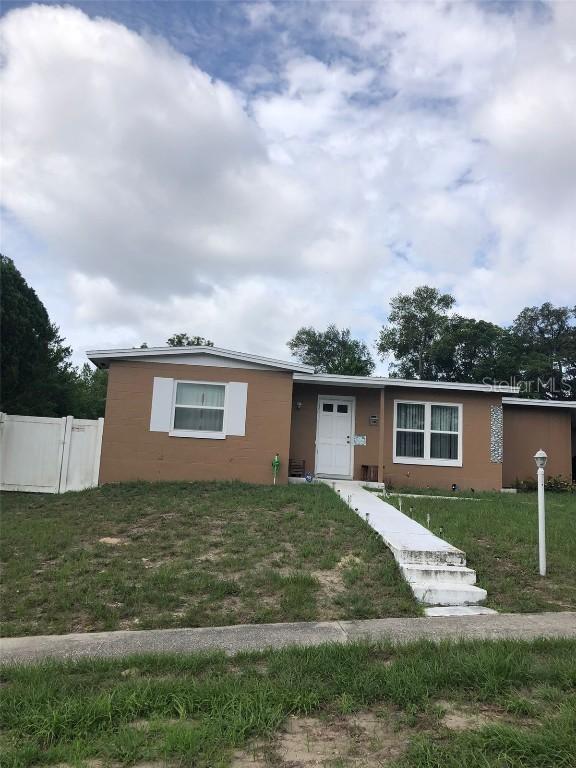 7098 Holiday Dr., Spring Hill, FL 34606