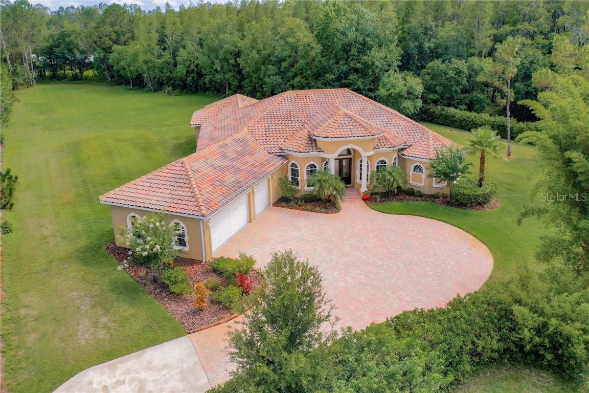 16845 Whirley Rd., Lutz, FL 33558