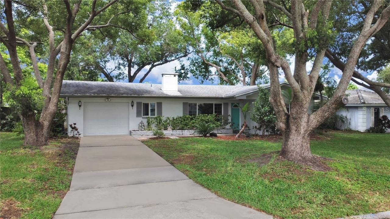 1932 Valencia Way, Clearwater, FL 33764