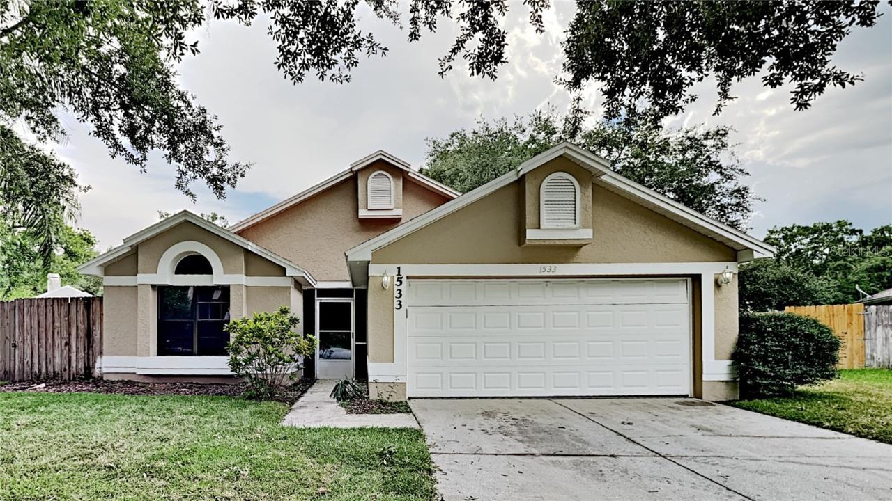 1533 Coppersmith Ct., Lutz, FL 33559