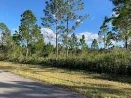 812 Magnolia Dr., Indian Lake Estates, FL 33855