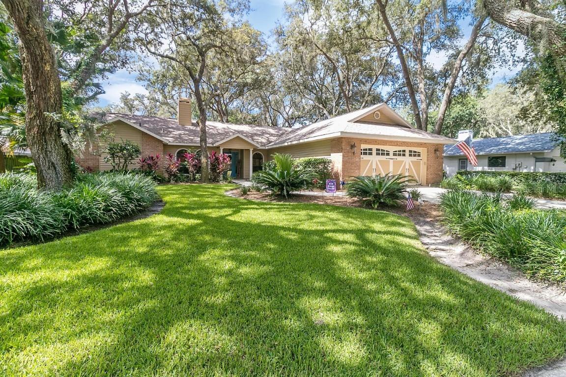 2809 Saint Cloud Oaks Dr., Valrico, FL 33594