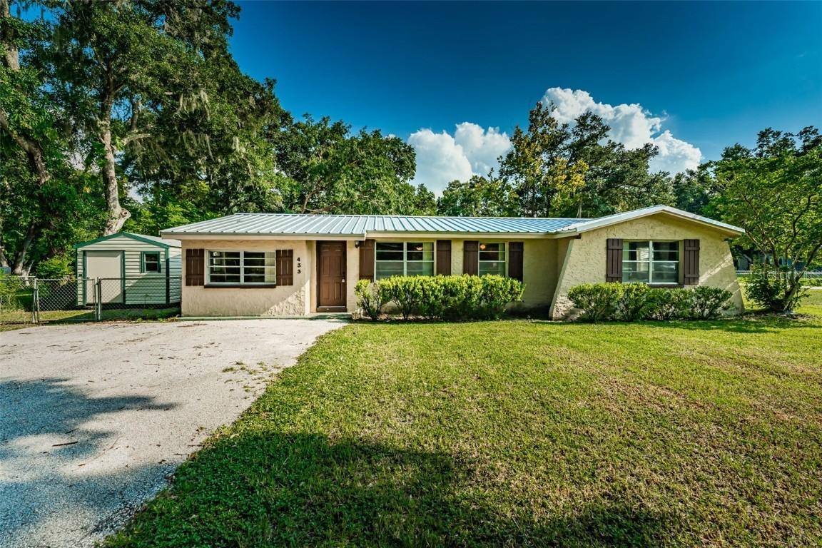 433 Old Welcome Rd., Lithia, FL 33547