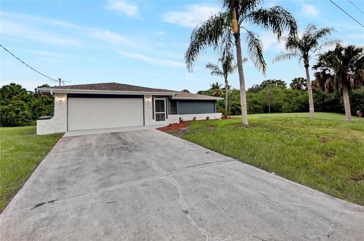 4850 Brickell Dr., North Port, FL 34286