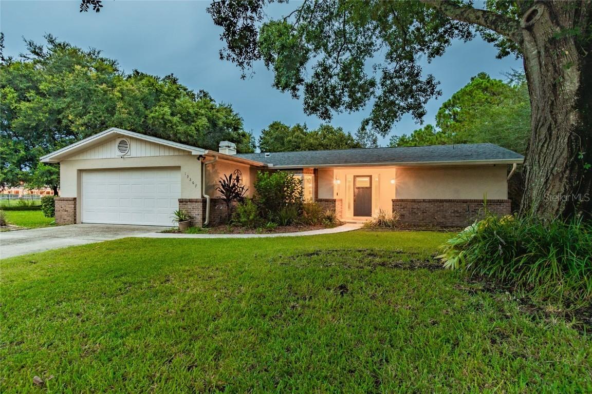 13207 Burnes Lake Dr., Tampa, FL 33612