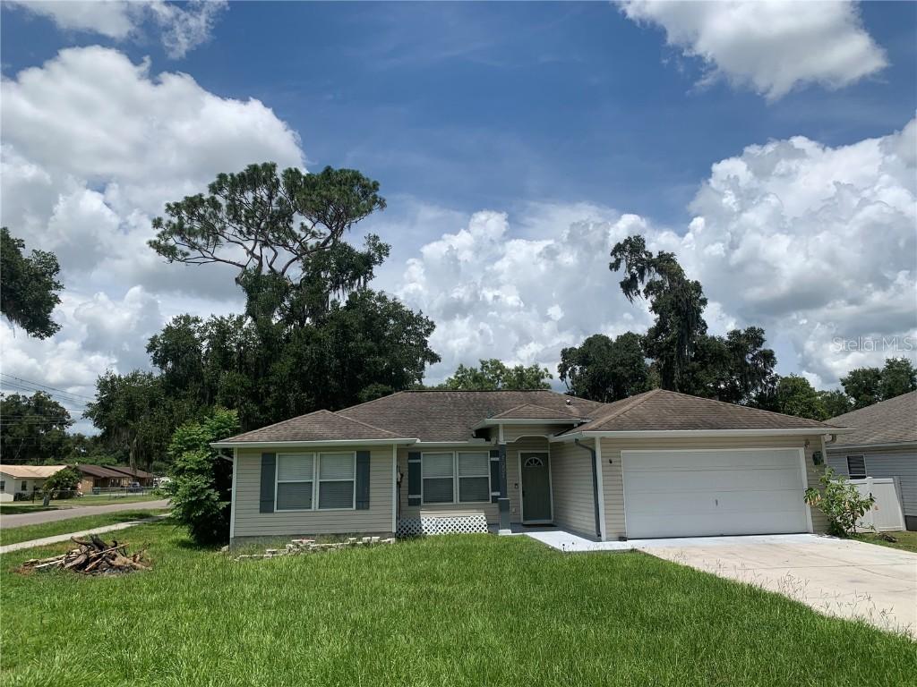 5007 17th St., Zephyrhills, FL 33542