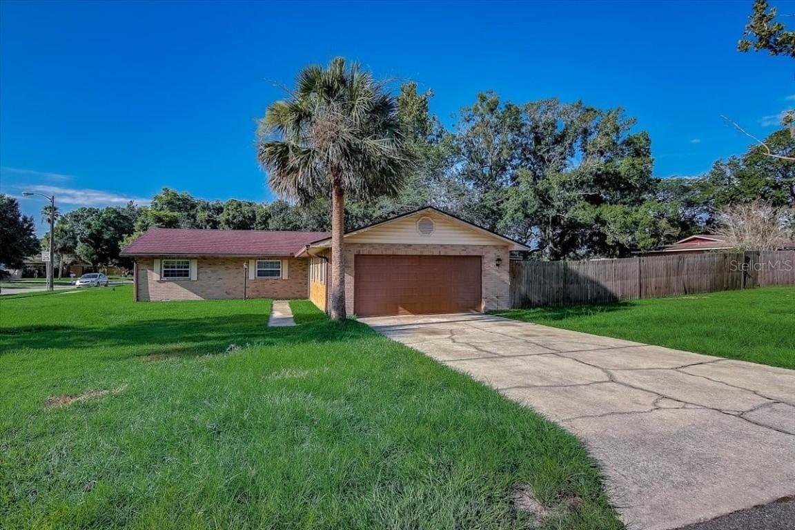 6107 Christina Dr., Lakeland, FL 33813